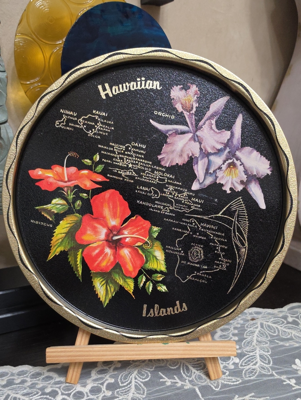 Vtg 1970 Hawaiian Islands Floral Tin Metal Tray Black with Red & Purple Flowers